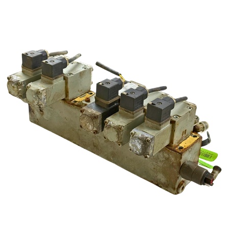 Kopplingsblock bakom hytt